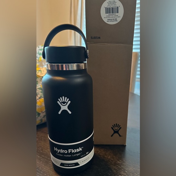 Hydro Flask Other - Brand new Hydro flask, black 32 ounce widemouth water bottle with flex cap